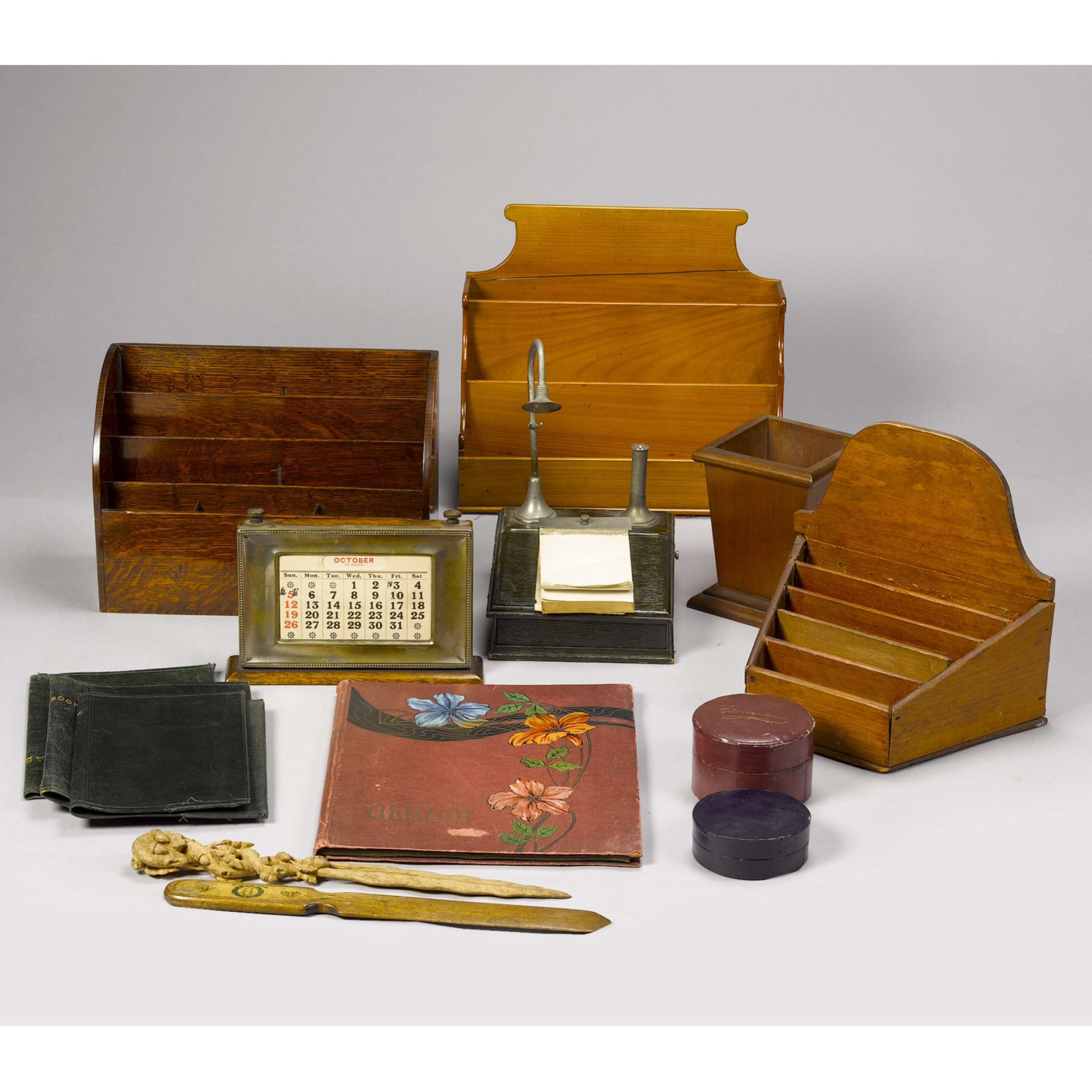 (1159) Desk ornaments and accessories 19th century and later