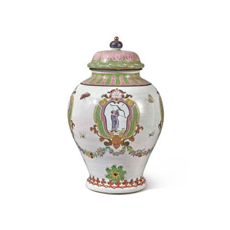 View 1 of Lot 686: A Rare Large and Important Chinese Export 'Archer' Cistern and Cover, Qing Dynasty, Qianlong Period, circa 1740
