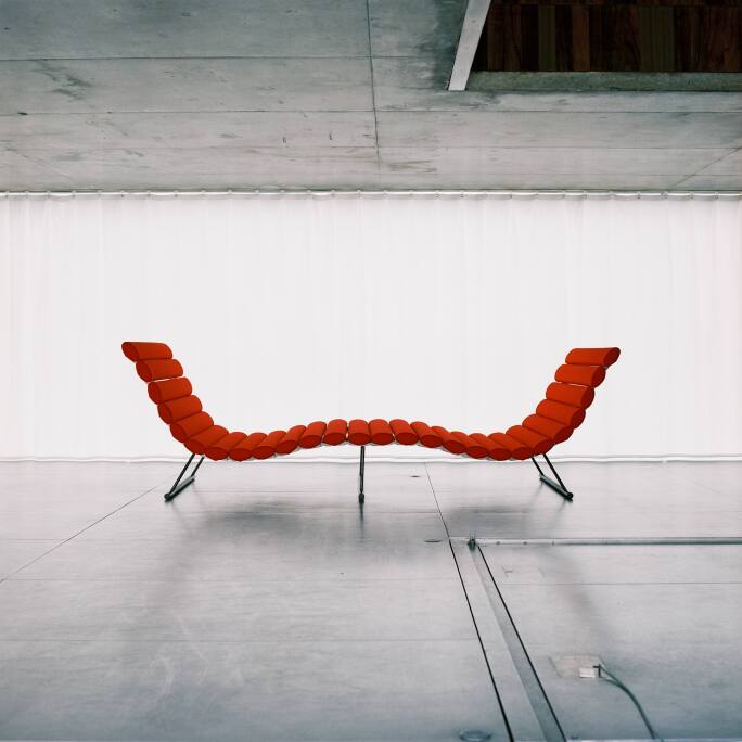 La Déclive bench seat by Pierre Paulin