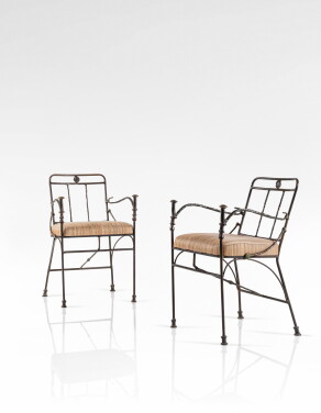 View 1 of Lot 38: Paire de fauteuils Pommeaux de Canne, commande spéciale