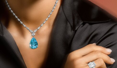 View 2 of Auction: Magnificent Jewels