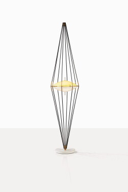 View 1 of Lot 178: Lampadaire Siluro, modèle 12628