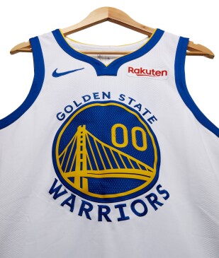 View 2 of Auction: NBA Auctions Weekly: Hardwood Essentials