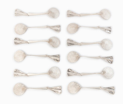 Catalog image of Ensemble de douze cuillères à dessert Phagocyte
