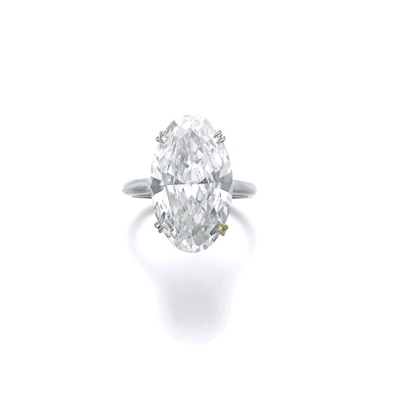 Diamond ring, Marina B