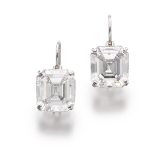 View 1 of Lot 10: GRAFF | PAIR OF DIAMOND EARRINGS