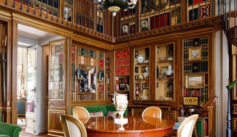 View 2 of Auction: Collection Hubert Guerrand-Hermès, Autour de la duchesse de Berry