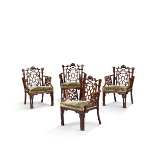 View 1 of Lot 646: Suite de quatre fauteuils en noyer de style George III, fin du XIXe siècle, d'après un dessin de Thomas Chippendale