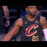 SPIDA COMPETES IN THE 3-PT CONTEST