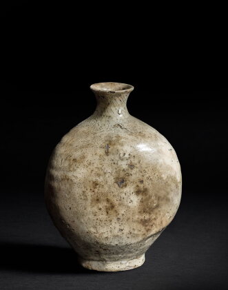 Catalog image of An Amamori kohiki vase, Joseon dynasty, 15th-16th century | 朝鮮王朝 十五至十六世紀 粉引扁壺