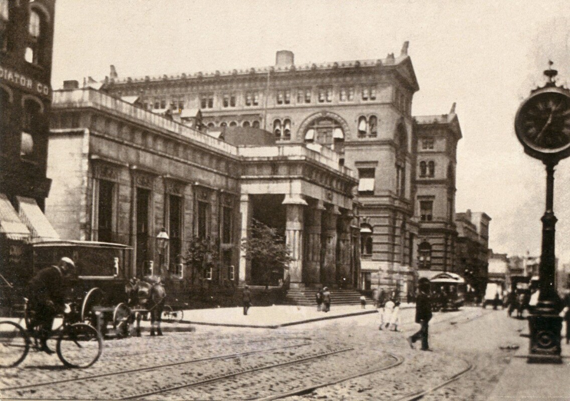 1533px-NYTombs1895.jpg