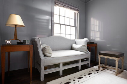 Catalog image of "Queen Anne" Sofa