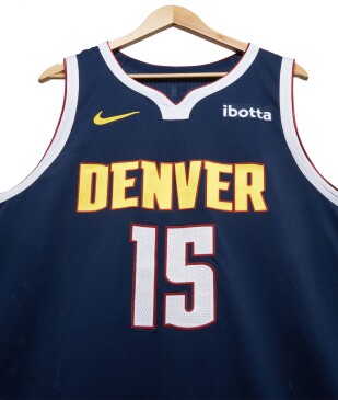 View 2 of Auction: NBA Auctions Weekly: Chasing Greatness