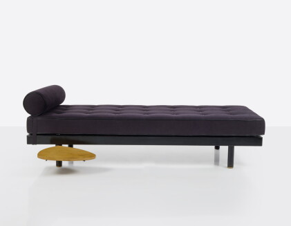 Catalog image of "Antony" Daybed