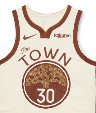 View 2 of Auction: NBA Auctions Weekly: City and Classic Edition | Part II