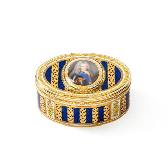 View 1 of Lot 107: Tabatière à deux ors et émail, par Charles Le Bastier, Paris, 1775-1776