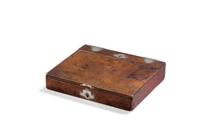 Catalog image of a late 18th century silver-mounted leather writing case [ecritoire en cuir et m…