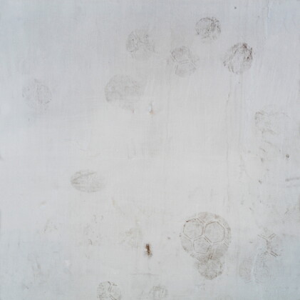 Catalog image of yto barrada | traces de ballon de football (marks left by a football)