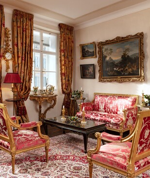 View 2 of Auction: From Meissen to Paris : The Röbbig collects 
ion | Part III