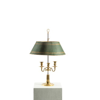 View 1 of Lot 19: Lampe bouillotte en bronze doré d'époque Empire, vers 1810 
