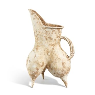 View 1 of Lot 823: A large white pottery tripod ewer Longshan culture, c. 2500-2000 B.C. 龍山文化 白陶鬹