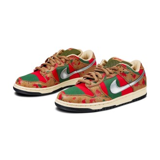 View 1 of Lot 8506: Nike Dunk SB Low ‘Freddy Krueger’ Prototype/Sample | Nike Dunk SB Low「Freddy Krueger」原型/樣品鞋