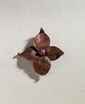 Catalog image of Broche Cornouiller, pièce unique