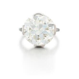 View 1 of Lot 5: Bague diamant 