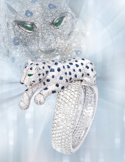 AN EXTRAORDINARY AND POSSIBLY UNIQUE LADY'S WHITE GOLD, DIAMOND,