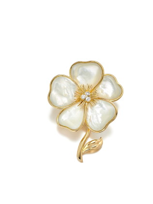 Catalog image of 'Rose de Nöel' Mother-of-Pearl and Diamond Brooch | 梵克雅寶 | 'Rose de Nöel' 貝母 配 鑽石 胸針