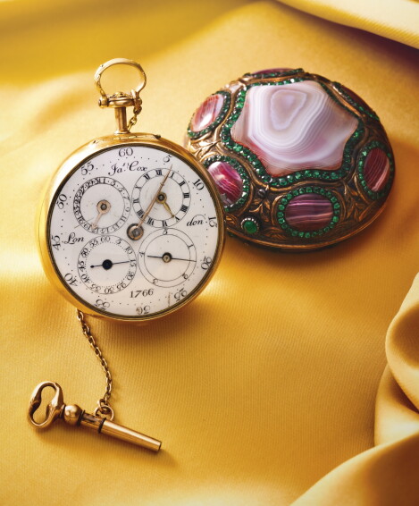 A RARE GOLD AGATE AND GREEN PASTE PAIR CASED WATCH WITH JUMP FIF