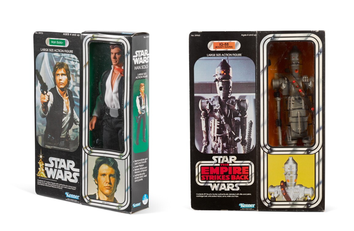 LR: STAR WARS, HAN SOLO 12 IN. FIGURE, US, 1978. ESTIMATE £400–600; STAR WARS / THE EMPIRE STRIKES BACK, IG-88 15 IN. FIGURE, US, 1981. ESTIMATE £1,200–1,800.