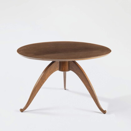Catalog image of "Bas Ducharne" Table