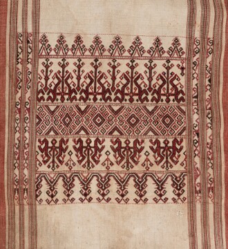 View 1 of Lot 10: Pua belantan, Iban, Sarawak, Bornéo, Indonésie, XIXème siècle | Iban pua belantan, Sarawak, Borneo, Indonesia, XIXth century