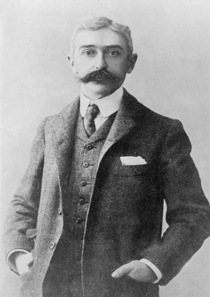 Baron_Pierre_de_Coubertin.jpg