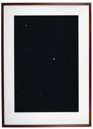 Catalog image of thomas ruff | '03h40m/-25°' (from the series sterne), 1992