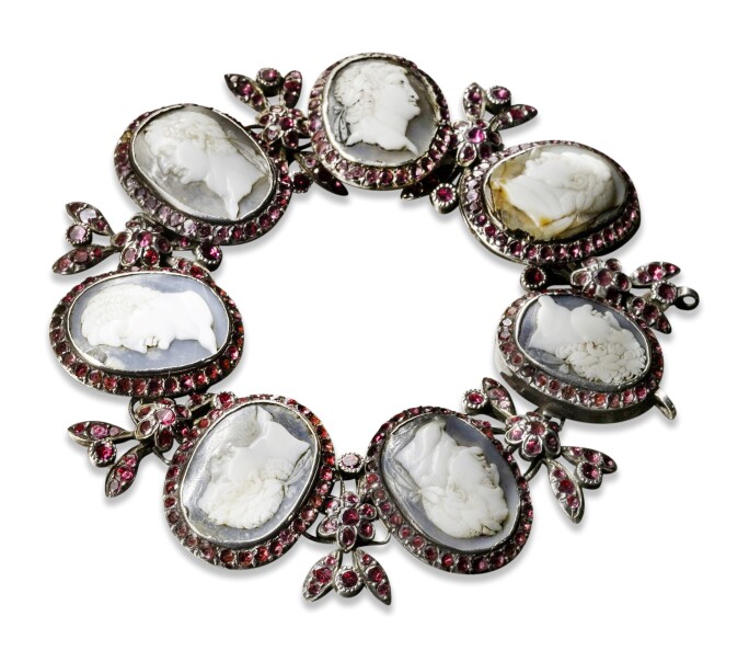 Mellerio_Bracelet2.jpg