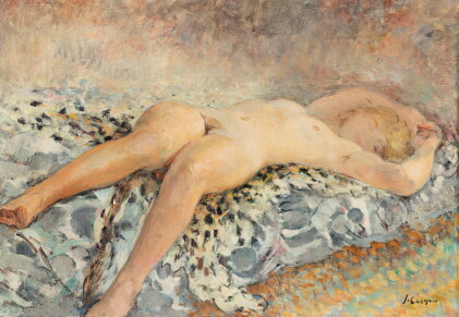 Catalog image of Femme allongée sur une peau de léopard