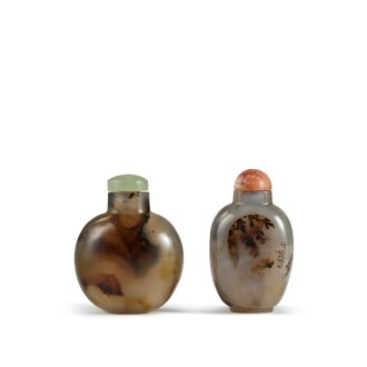 View 1 of Lot 595: Two agate snuff bottles, Qing dynasty | 清 瑪瑙鼻煙壺一組兩件