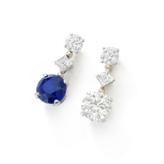 View 1 of Lot 292: Pair of sapphire and diamond earrings  (Paio di orecchini in diamanti e zaffiro)