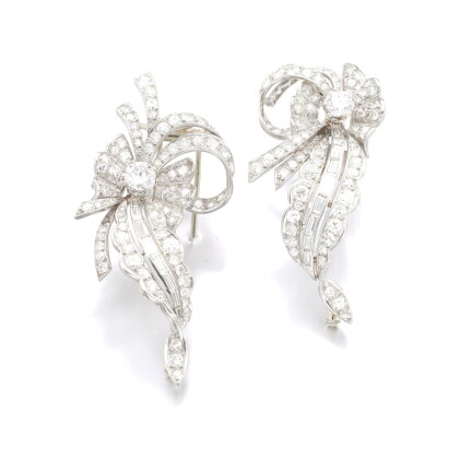 Catalog image of double clip diamond brooch, circa 1960