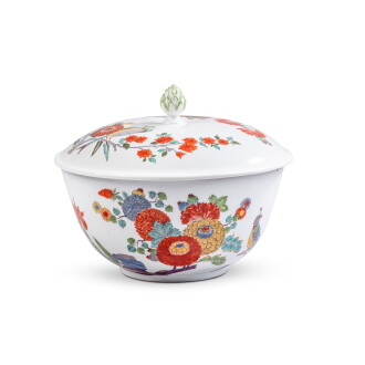 View 1 of Lot 573: A large and rare Meissen porcelain famille-verte circular bowl and cover, circa 1730