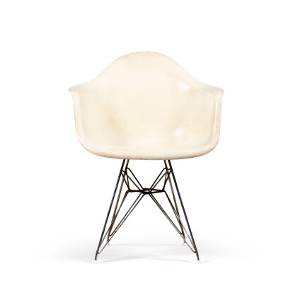 Catalog image of fauteuil dar (dining armchair rod), le modèle créé vers 1948-1950
