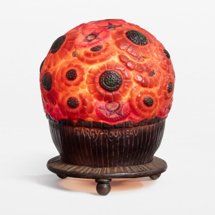 Catalog image of "La Coupe Fleurie" Perfume Burning Night Light