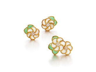 View 1 of Lot 1614: Mother-of-Pearl, Chalcedony and Diamond Demi-Parure | 梵克雅寶 | 貝母 配 玉髓 及 鑽石 耳環及胸針套裝