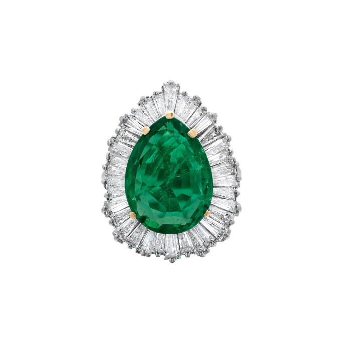Van Cleef Colombian Emerald and Diamond Ring