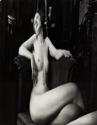 Catalog image of andré kertész | distortion #6, 1933
