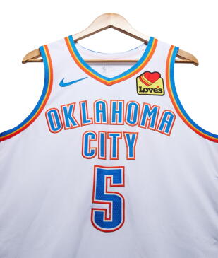 View 2 of Auction: NBA Auctions Weekly: Icon and Statement Edition