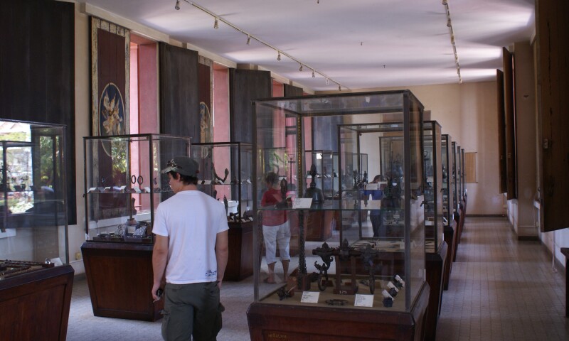 Natl_Museum_Cambodia_Interior_PhnomPenh.jpg