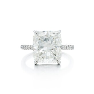 View 1 of Lot 7: Diamond Ring  